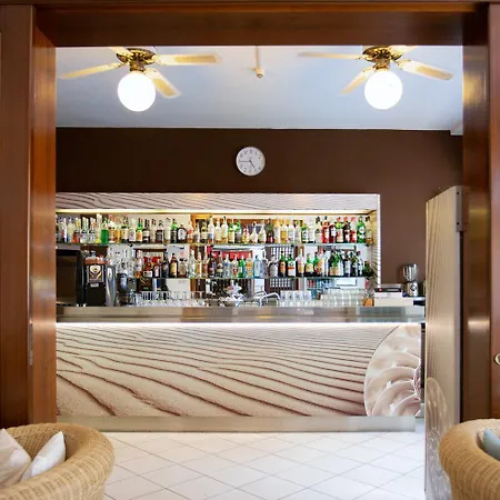 Отель Desiree 3*